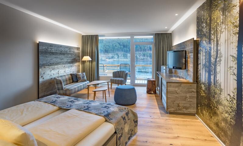 Natur drinnen und draußen: Die Raumluft in den Zimmern ist gut, die Außenluft im Heilkurort Titisee auch. Foto: Seehotel Wiesler